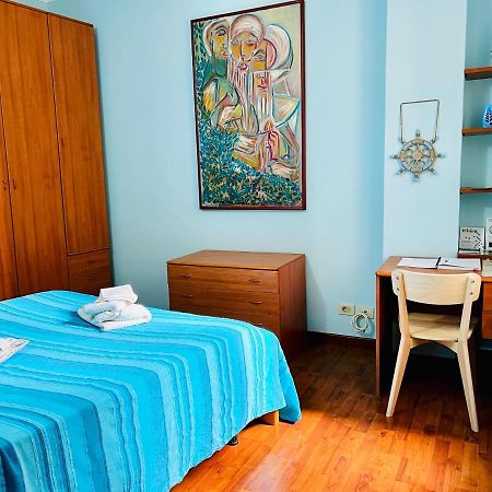 Appartamento Al Mare Вентімілья Екстер'єр фото